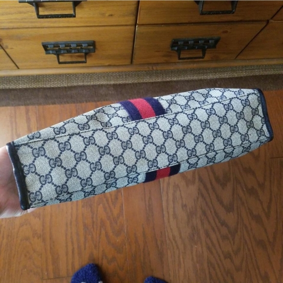 Authentic Vintage Gucci Shopper Tote - Picture 6 of 12